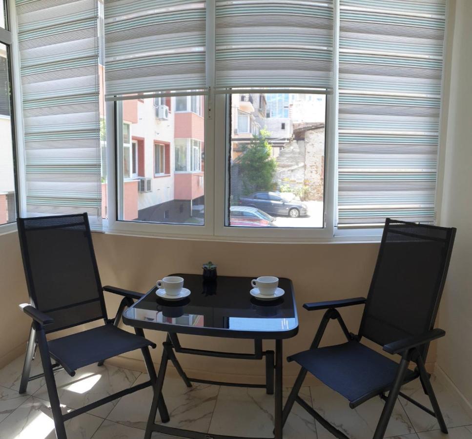 Apartment The Room Burgasz Kültér fotó